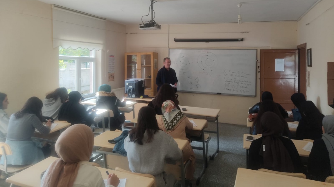 Kozaklı Halk Eğitim Merkezi'nde Ücretli Usta Öğreticiler için Oryantasyon Eğitimi verildi.